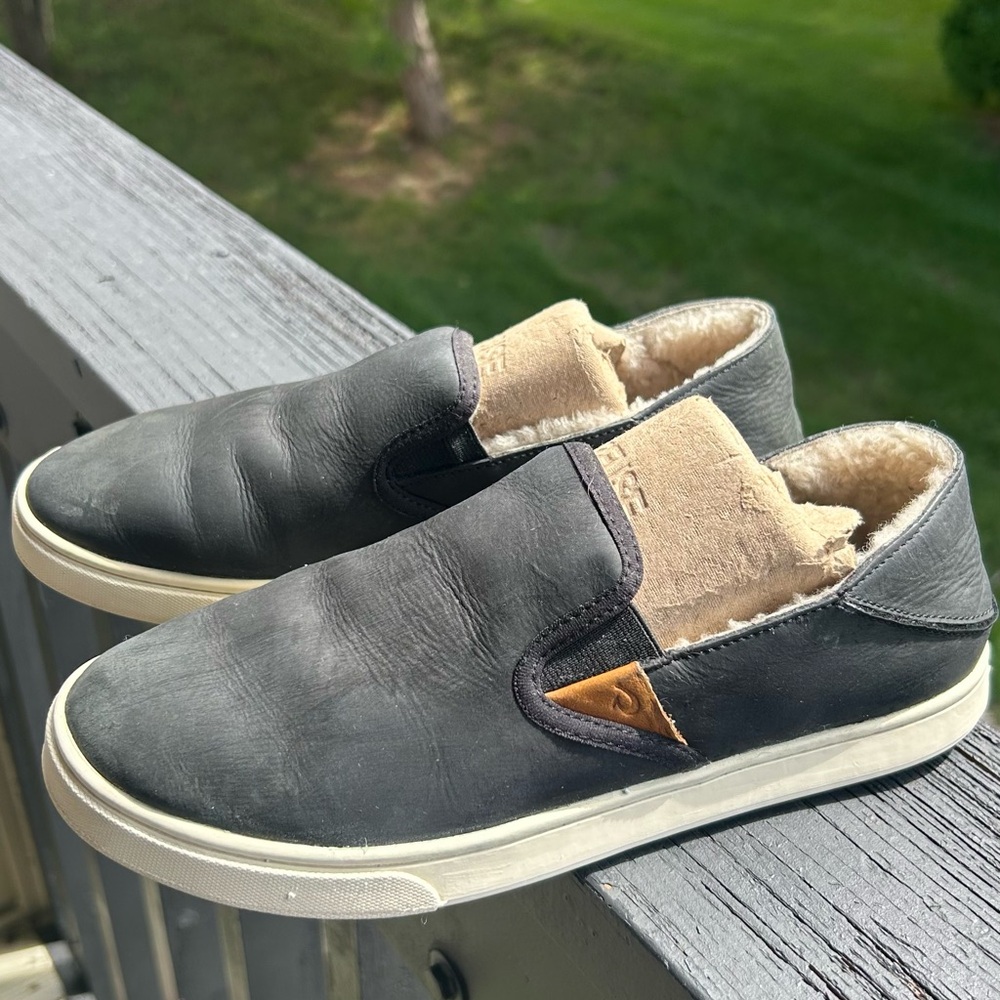 OluKai Women's Black and Tan Loafers - Picture 1 of 7